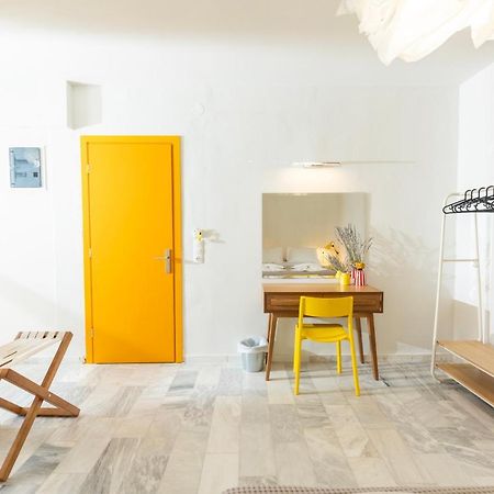 Mondrian Guest House İskados Dış mekan fotoğraf