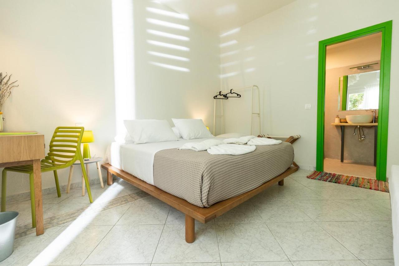Mondrian Guest House İskados Dış mekan fotoğraf